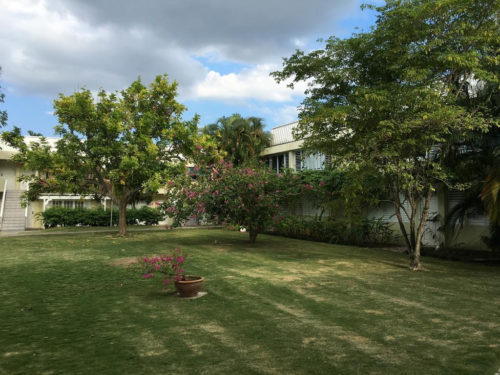 Anna'S Joye Seawind - Freeport, Montego Bay Apartment Ngoại thất bức ảnh